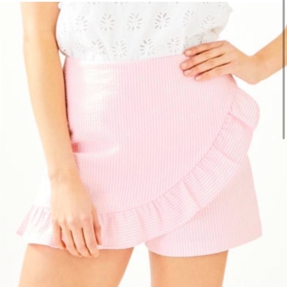Lilly Pulitzer Dresses & Skirts - Lilly Pulitzer Faye Skort In Capri Coral Seersucker
